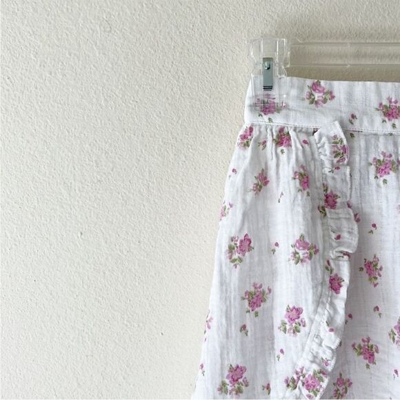 ASOS Design White Cotton Floral Ruffle Mini Skirt - Picture 2 of 8